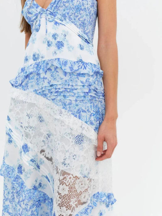Floral Patchwork Maxi Dress – Elegant Lace and Flowing Design