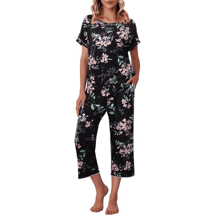 Floral Print Capri Pajama Set – Lightweight Comfort Design