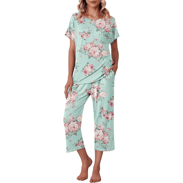Floral Print Capri Pajama Set – Lightweight Comfort Design