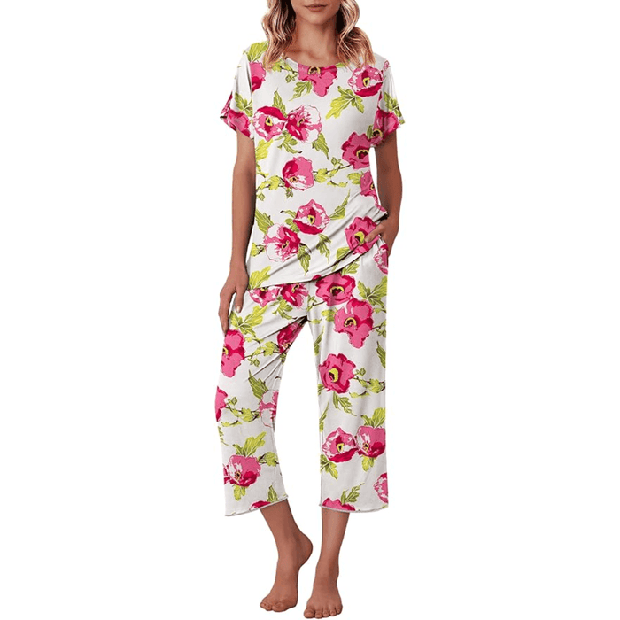 Floral Print Capri Pajama Set – Lightweight Comfort Design