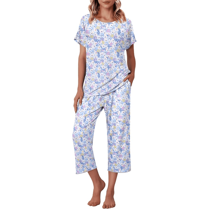 Floral Print Capri Pajama Set – Lightweight Comfort Design