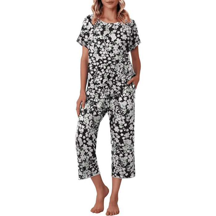 Floral Print Capri Pajama Set – Lightweight Comfort Design