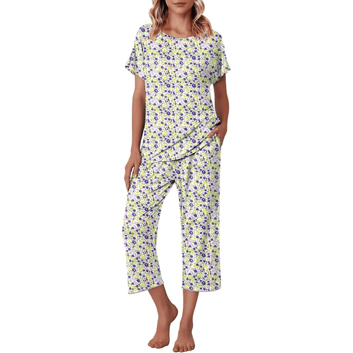Floral Print Capri Pajama Set – Lightweight Comfort Design