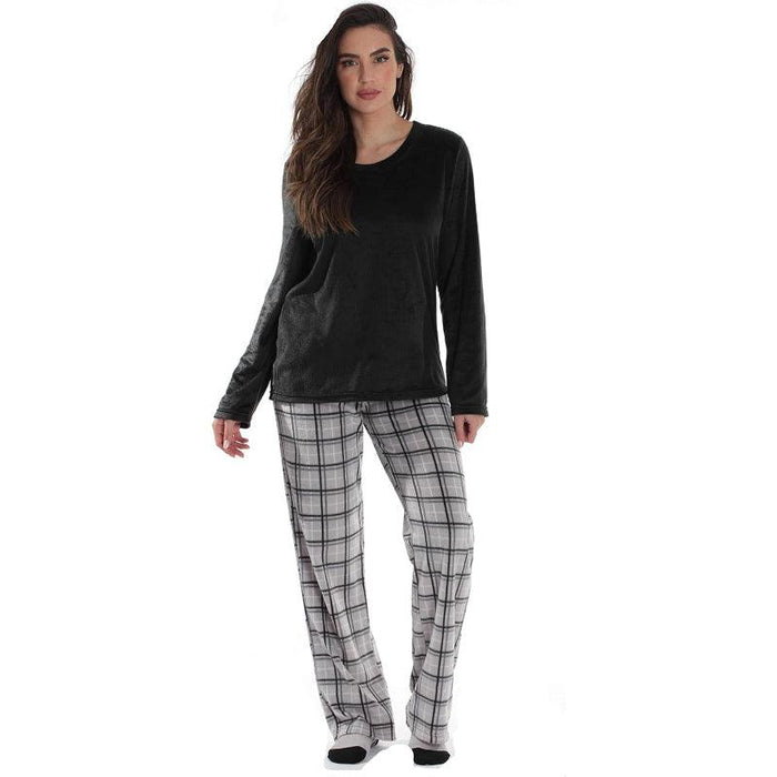 Plaid Pattern Pajama Set – Cozy Cotton Lounge Set with Matching Socks