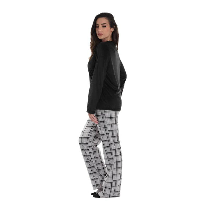 Plaid Pattern Pajama Set – Cozy Cotton Lounge Set with Matching Socks