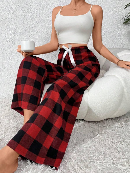 Plaid Pattern Pajama Set – Cozy Loungewear for Comfortable Relaxation