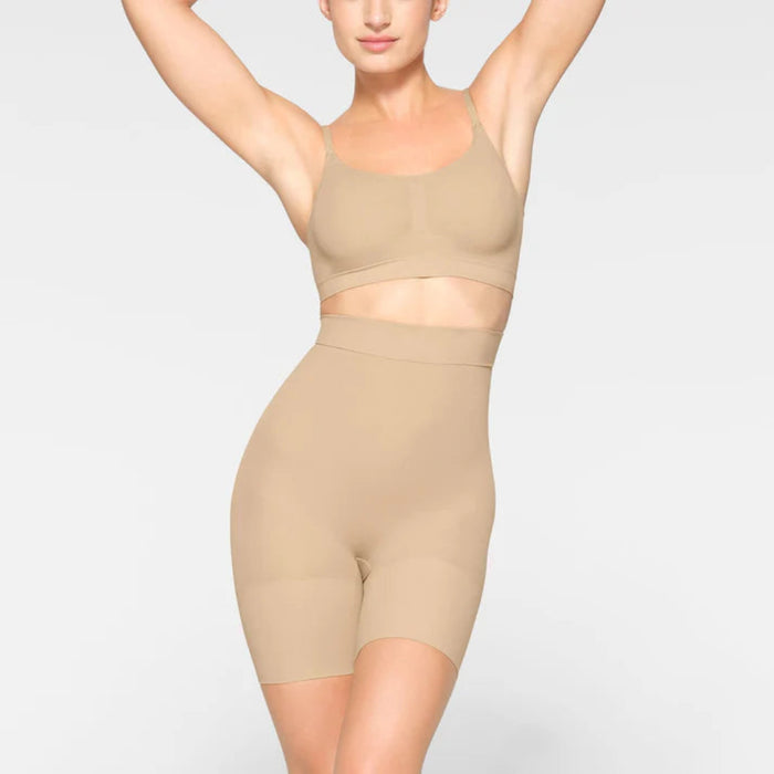 Seamless And Lightweight Shaping Shorts