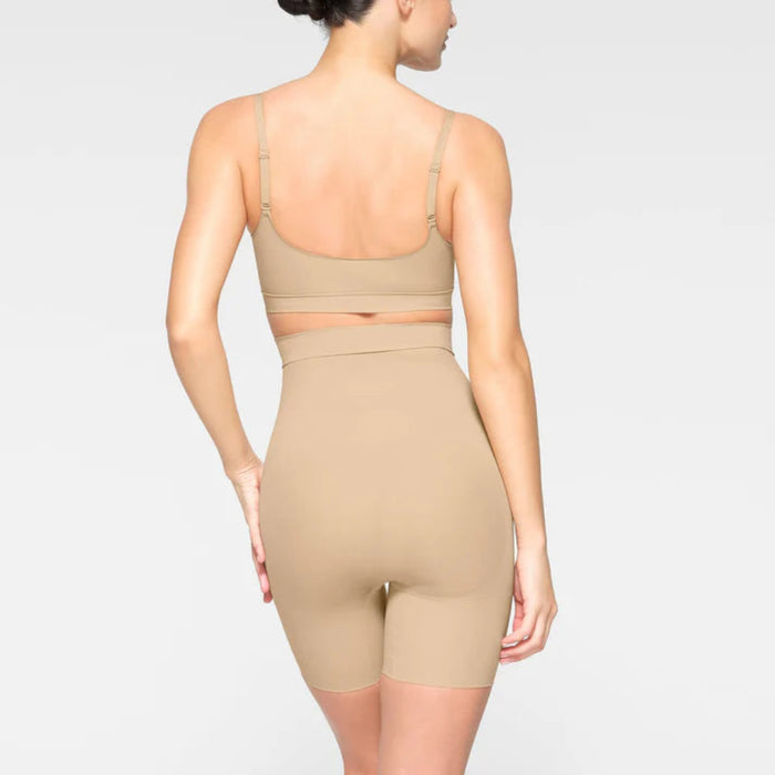 Seamless And Lightweight Shaping Shorts