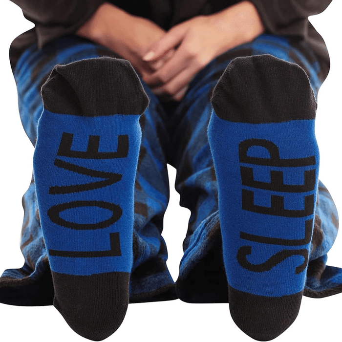 Plaid Pattern Pajama Set – Cozy Cotton Lounge Set with Matching Socks